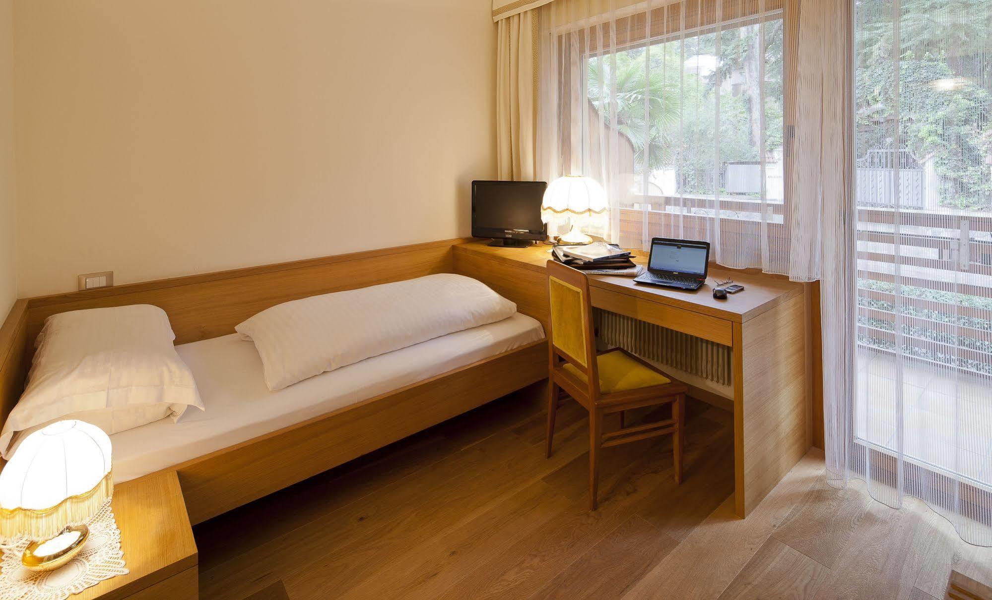 Hotel Aster Merano Luaran gambar